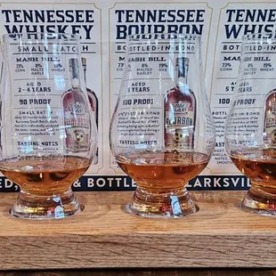 Here is the flight. 2 on the left are both the same. Next 2 are both the same, and the last one is a choice between 2.