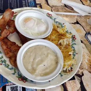 Old Glory (poached eggs, bacon, hash browns, biscuits and gravy) oops, I missed the biscuits.