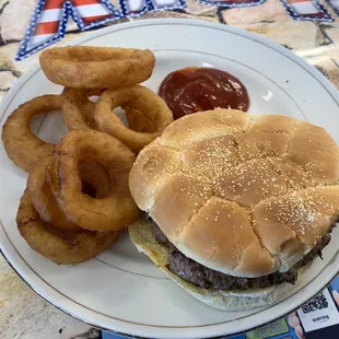 I love it when the bun matches the burger