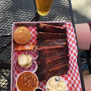 1/2 rack of ribs plate
