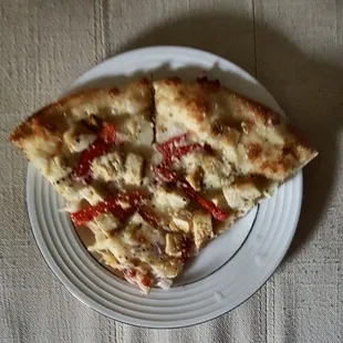 Chicken Alfredo Pizza, minus mushrooms