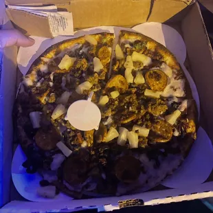 "Vegan Meathater" with terrible lighting and extra added toppings!! Entire pizza is vegan!!