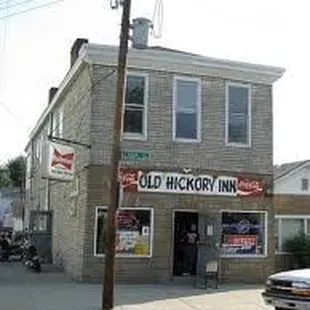 old hickory inn on the corner of a street