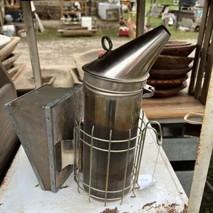 Bee smoker
