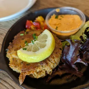 mama sharon&apos;s seared crabcake (fresh lump crab, served with mango salsa and remoulade) $14