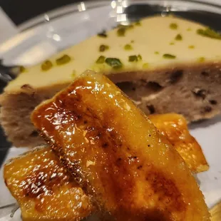 The pistachio and banana cake - vegan!