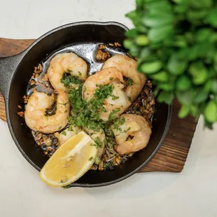 Camarao a Alho - Sizzling Sauteed Shrimp in Garlic Sauce