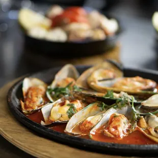 Mexilhoes a D Francisco - Mussels in a Tomato Consume and Sausage Bites