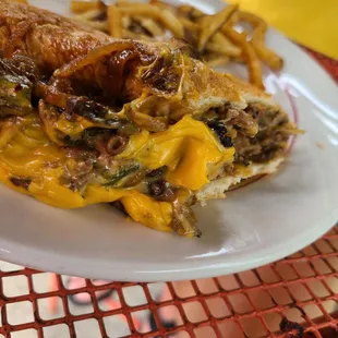 Villey&apos;s cheesesteak