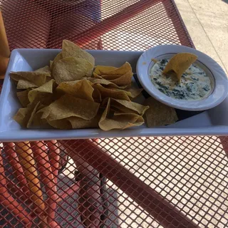 Spinach Queso Dip