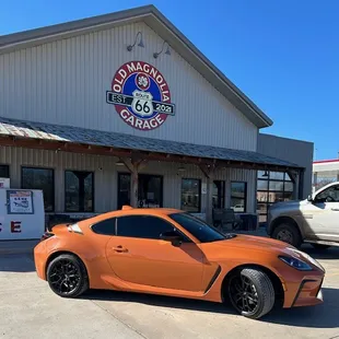 El Tigre @ the Old Magnolia Garage