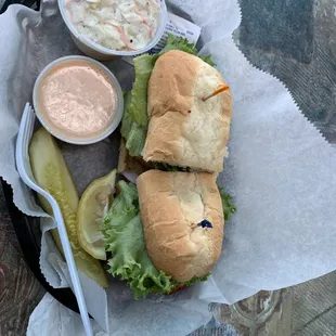 Crab cake Po&apos;boy with coleslaw
