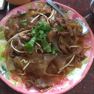 Lamb Stir-Fry and Clear Flat Noodles Chef's Special