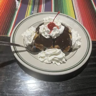 Fried ice cream with chocolate sauce