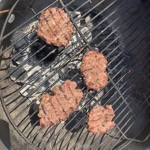 Mmmm, grilled mini patty's!