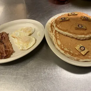 Breakfast served Saturday&apos;s and Sundays 8am-12pm