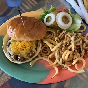 Classic Burger (with cheddar)