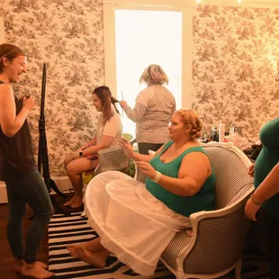 Beautiful location, spacious rooms, and you can&apos;t see the beautiful bathroom that was connected. She also provided this full length mirror!