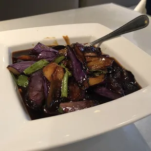 Eggplant with garlic sauce
