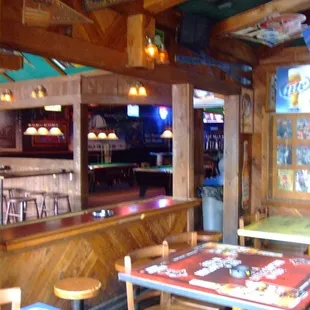 ramen and noodles, interior