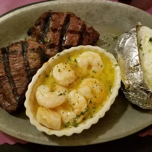 Steak and Sea - 8 oz Sirloin w/ scallops and shrimp scampi