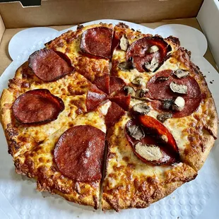 Medium pepperoni &amp; 1/2 mushroom