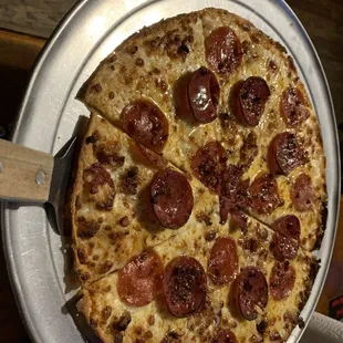 Honey hot 12 in pizza