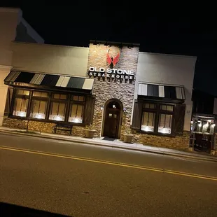 the outside of the restaurant