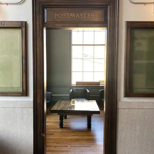 entrance to postmaster