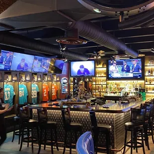 Old Toms Sports Bar,Sitting Area