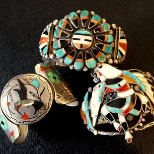 Some of the good Zuni pieces at Old Town Antiques in Albuquerque