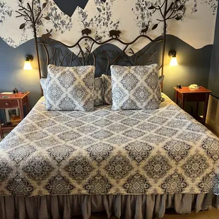 Colorado Columbine Room with King Bed