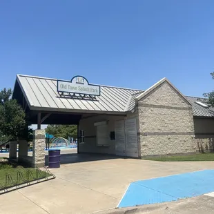 Front of the splash pad