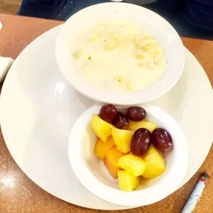 Mac n' Cheese and fruit from the kid's menu.