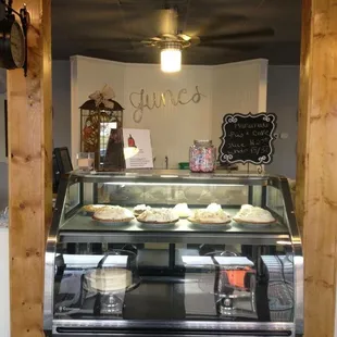 It is "June's". All of the staff are friendly, food is delicious and the restaurant is cleaner than majority in Okc or Tulsa!!