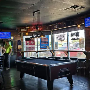 Pool table