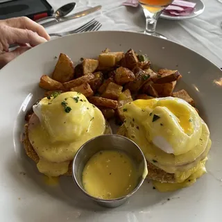 Eggs* Benedict