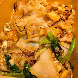 Pad see ew with tofu $12