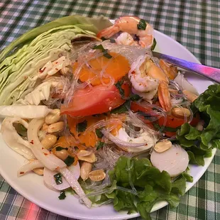 Yum Woon Sen Talay