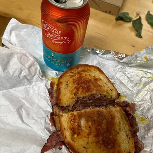 Pastrami Sandwich - Regular (4 oz.)