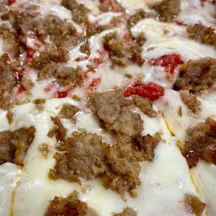 Crumbled sausage square cut