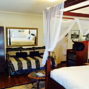 Julia Metelmann Room