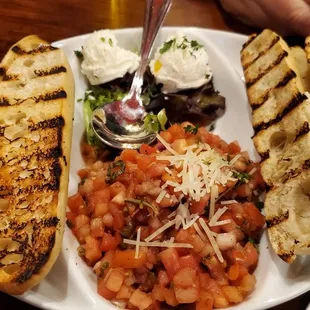 GOAT CHEESE BRUSCHETTA