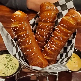 PERRYSTOWN PRETZELS
