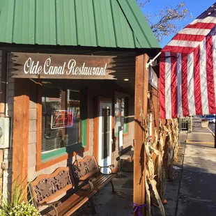 Olde Canal Restaurant