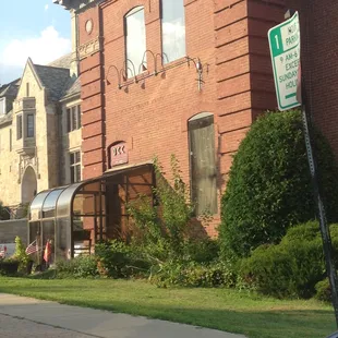 Old Colonial Cafe of Norwood -- 171 Nahatan Street, Norwood               Storefront