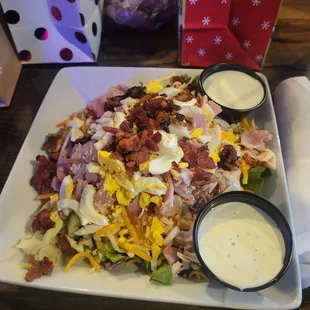 The chefs salad was very large and very delicious. It has a ton of ingredients.