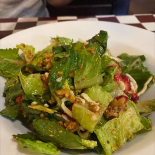 Strawberry Walnut Salad
