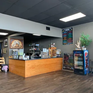 Front space for ordering and getting drinks