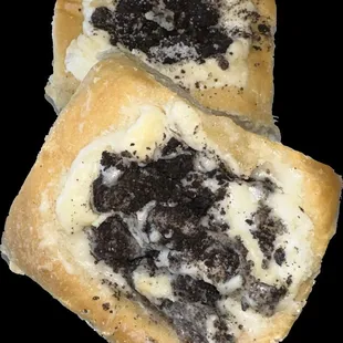 Cookies &amp; Cream Kolaches